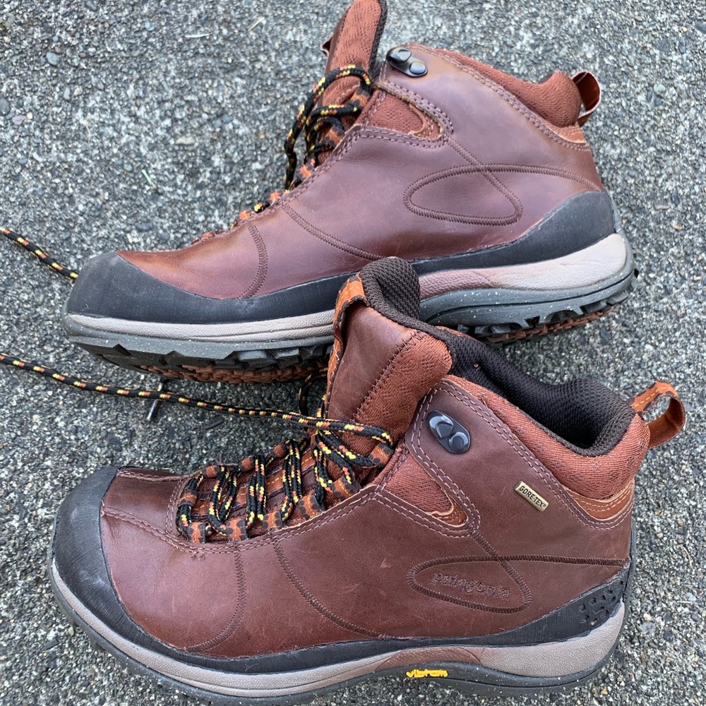 Brand new Patagonia hiking boot.